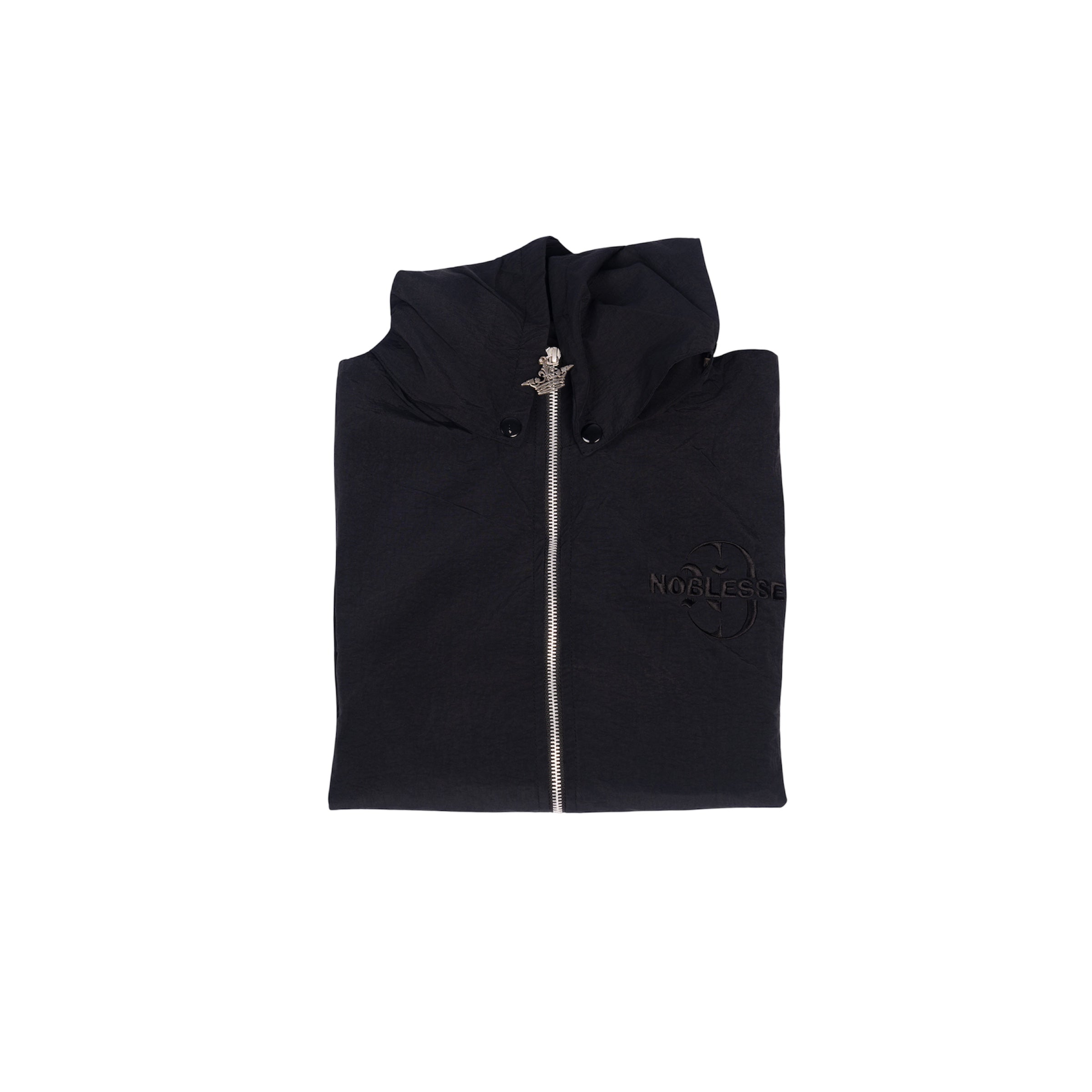 Black water-resistant set